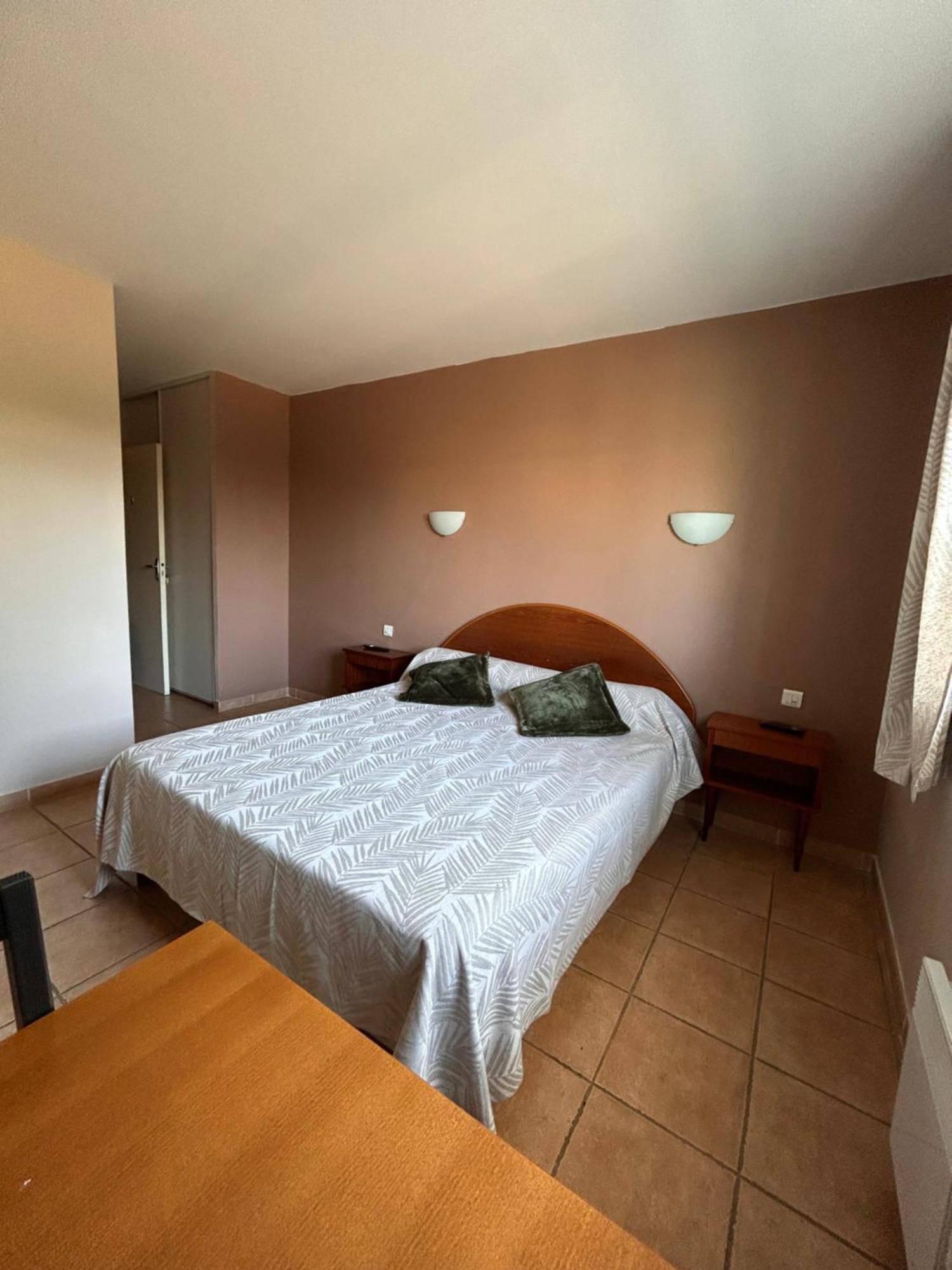 Les Oliviers Apartment Montagnac  Ngoại thất bức ảnh