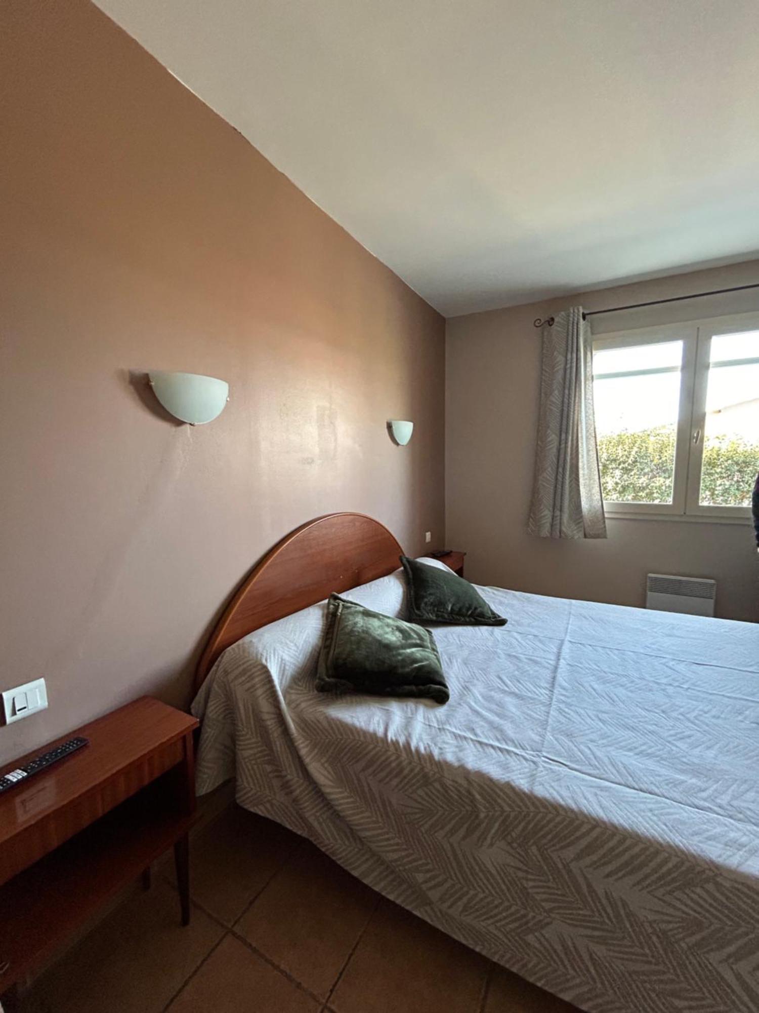 Les Oliviers Apartment Montagnac  Ngoại thất bức ảnh
